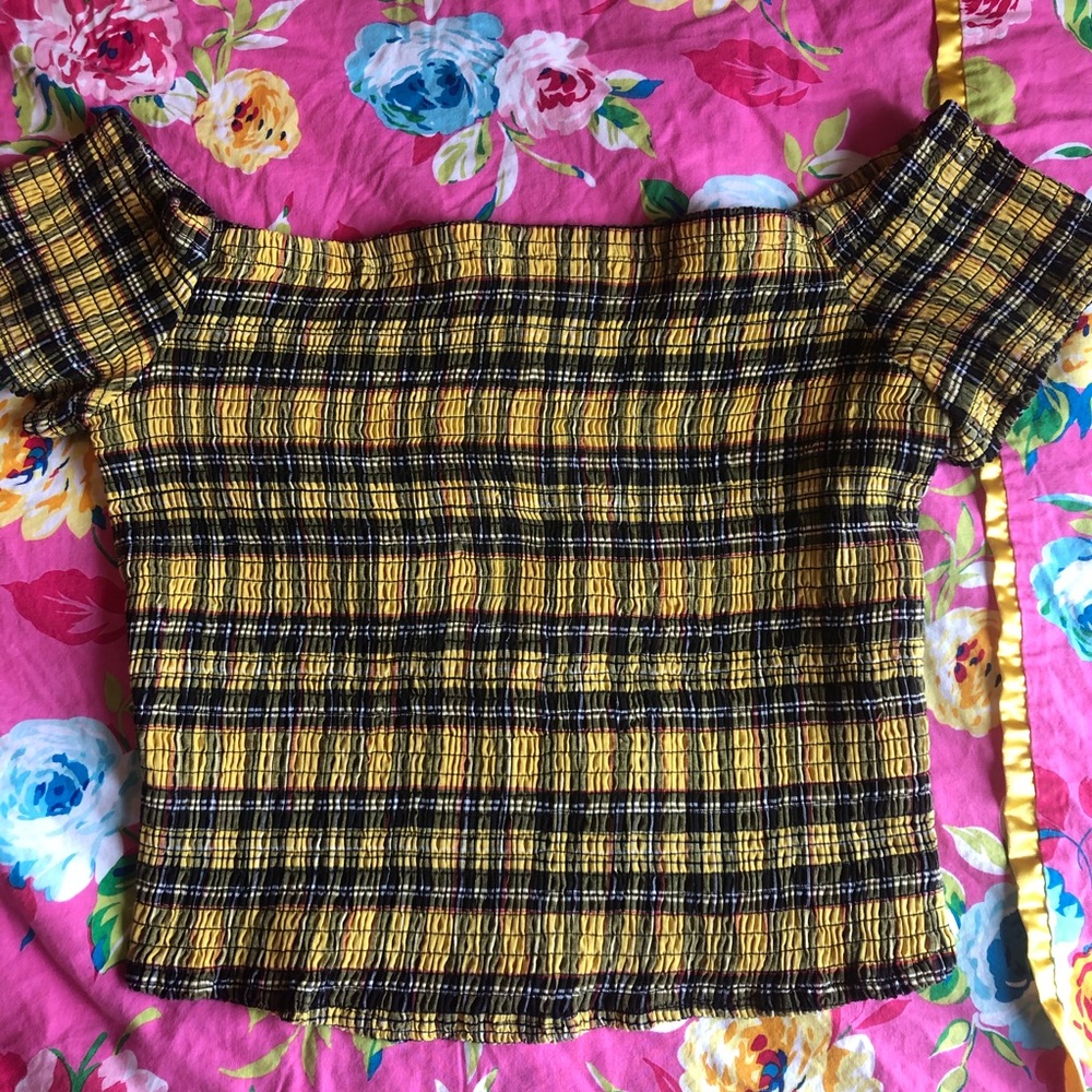 Ribbed plaid crop top